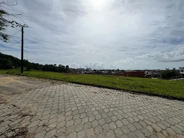 Terreno em Loteamento com 425m² lote 03 quadra T