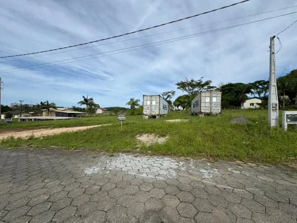 Terreno de 361m²