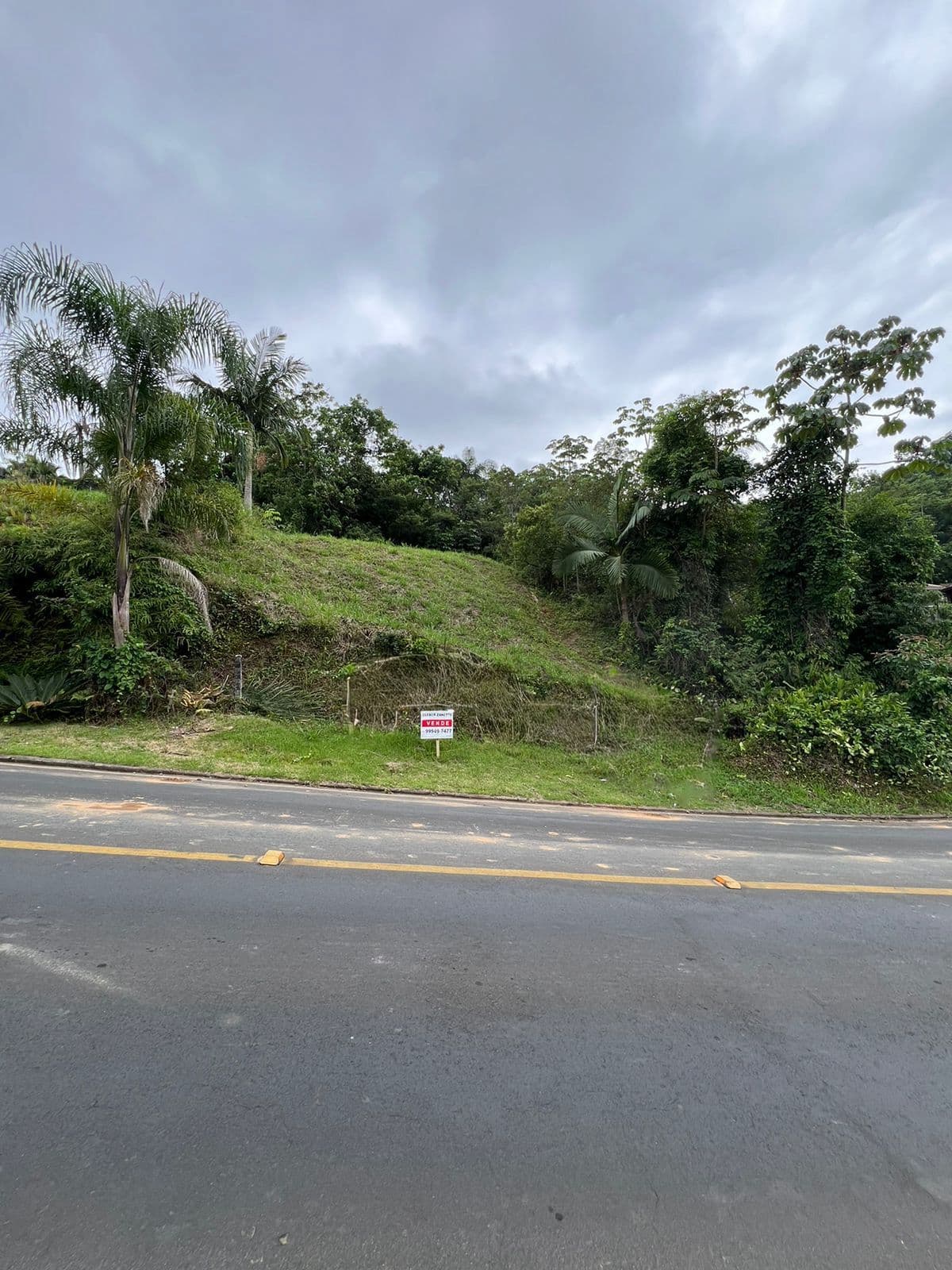 Terreno de 408m² no Lote 06