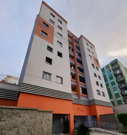 Apartamento de 03 quartos no centro de Criciúma