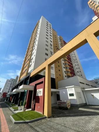Apartamento de 03 dormitórios sendo 01 suíte com 01 vaga de garagem