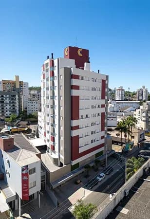 Apartamento próximo ao campo do Criciúma no bairro Comerciário