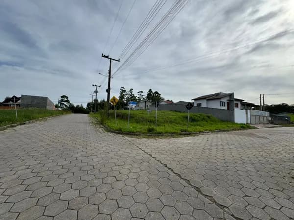 Terreno com 376m²