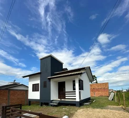 Casa com terreno de 381 m²