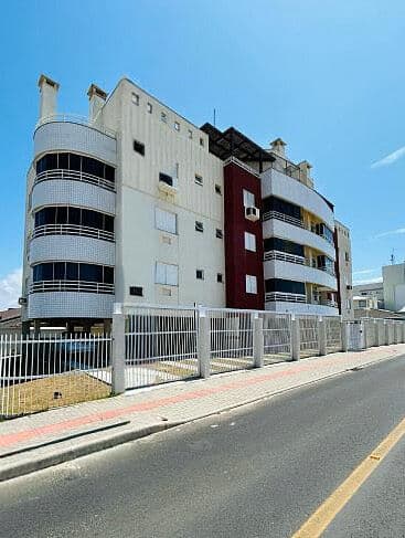 Cobertura de dois andares á beira mar no Balneário Rincão