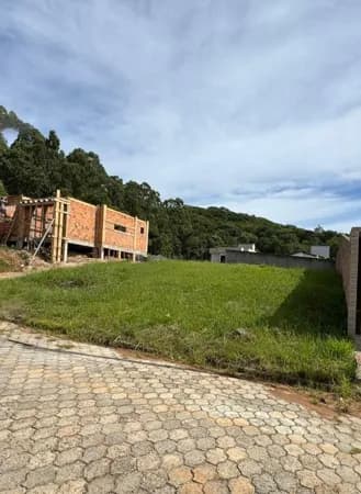 Terreno em Loteamento com 450m² lote 14 quadra T