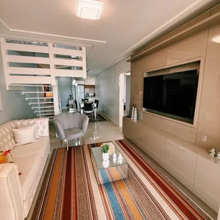 Cobertura Duplex exclusiva de frente para o mar com piscina e deck em 205m² privativos