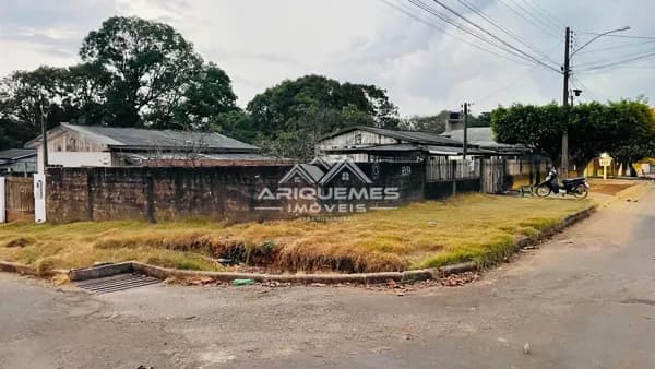 🏡 Terreno à Venda – 15x30 em Localização Privilegiada