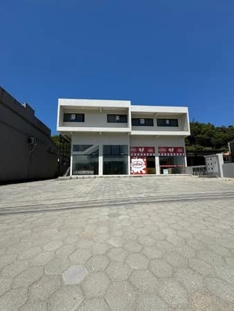 Sala para alugar no bairro Palhocinha em Garopaba/SC