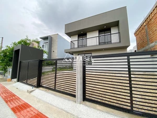Sobrado à venda no bairro Campo D'una em Garopaba/SC