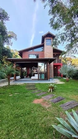 Sobrado à venda no bairro Ibiraquera em Imbituba/SC