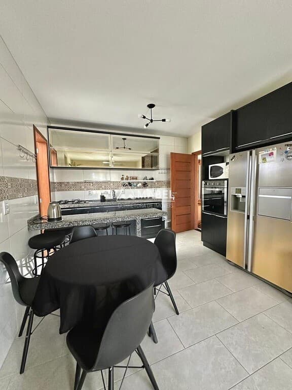 Apartamento à venda no bairro Centro em Garopaba/SC
