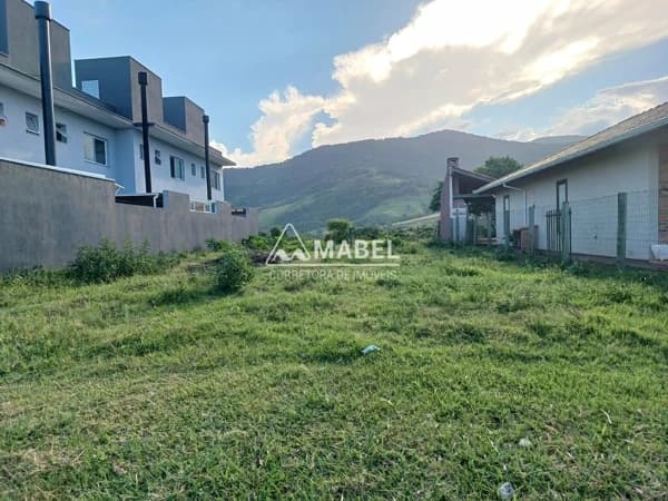 Terreno à venda no bairro Areias De Palhocinha em Garopaba/SC