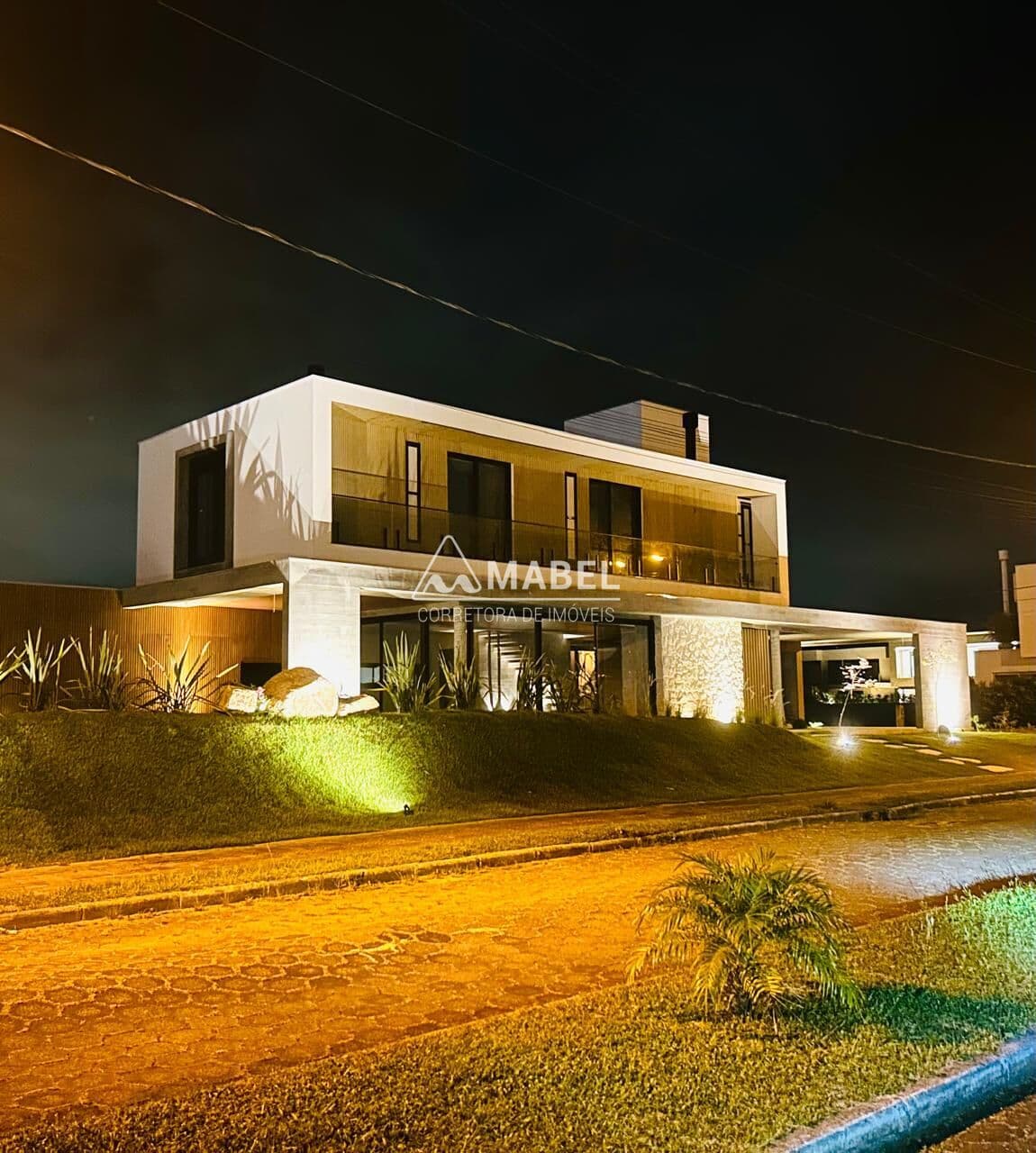 Sobrado à venda no bairro Palhocinha em Garopaba/SC
