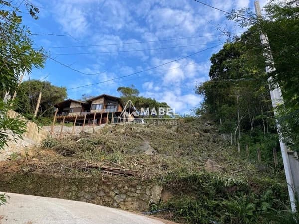Terreno à venda no bairro Centro em Garopaba/SC