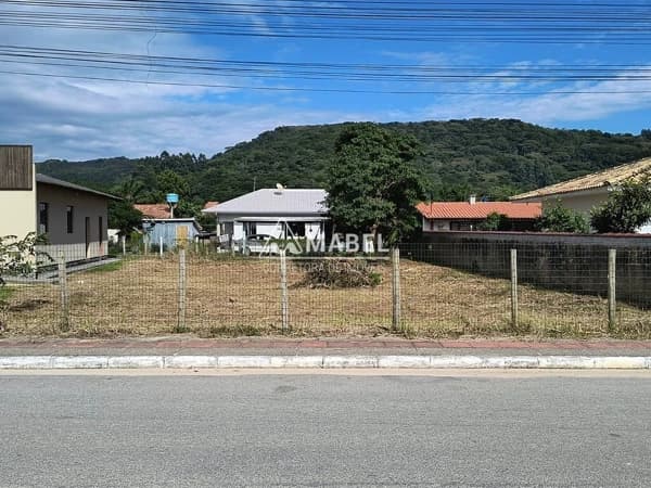 Terreno à venda no bairro Encantada em Garopaba/SC