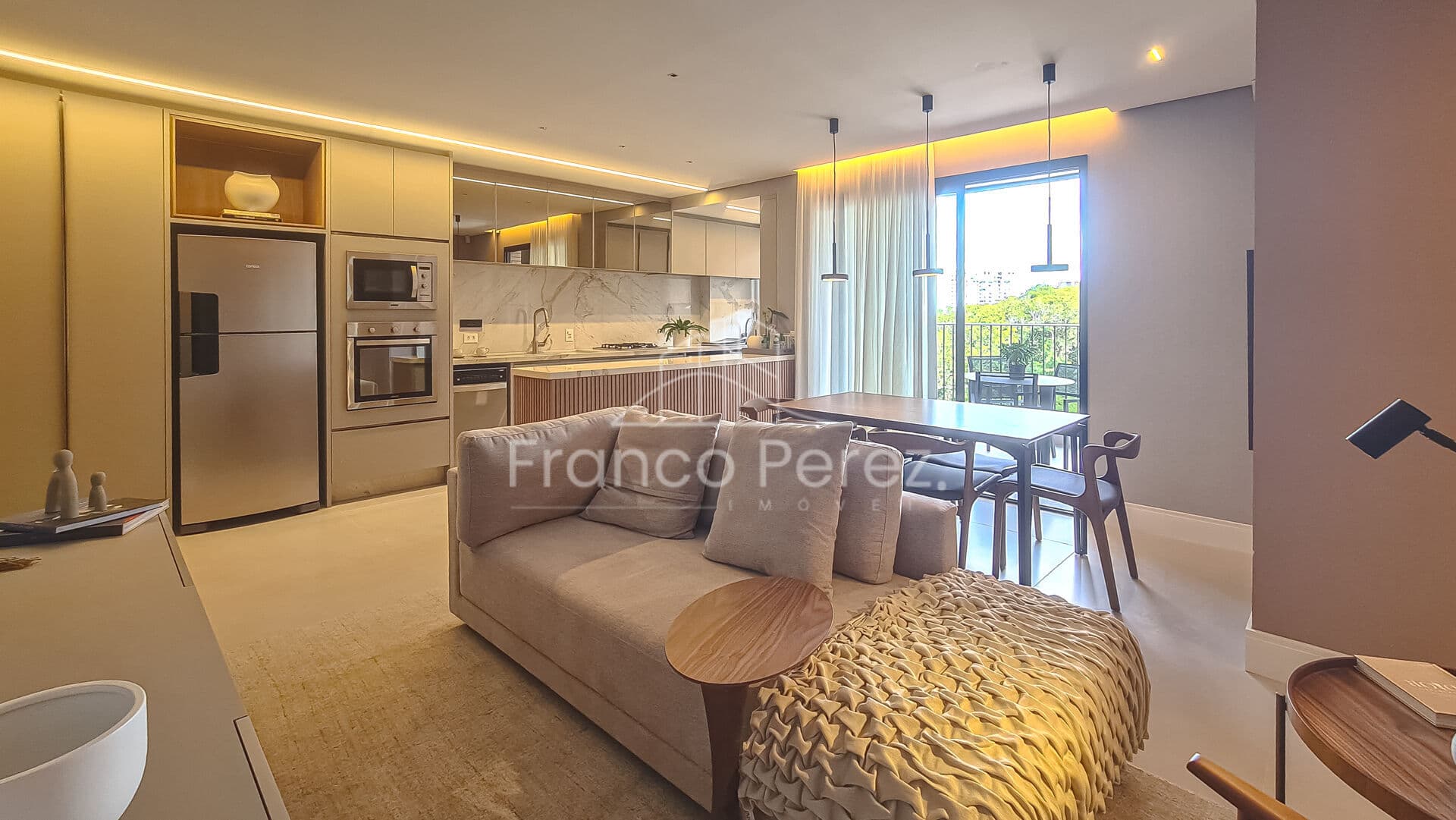 Apartamento 3 quartos no Cabral | 1 suíte | 2 vagas | Varanda com churrasqueira