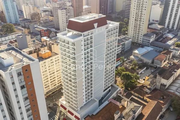 Studio no 20º andar com vista da cidade à venda no Centro de Curitiba