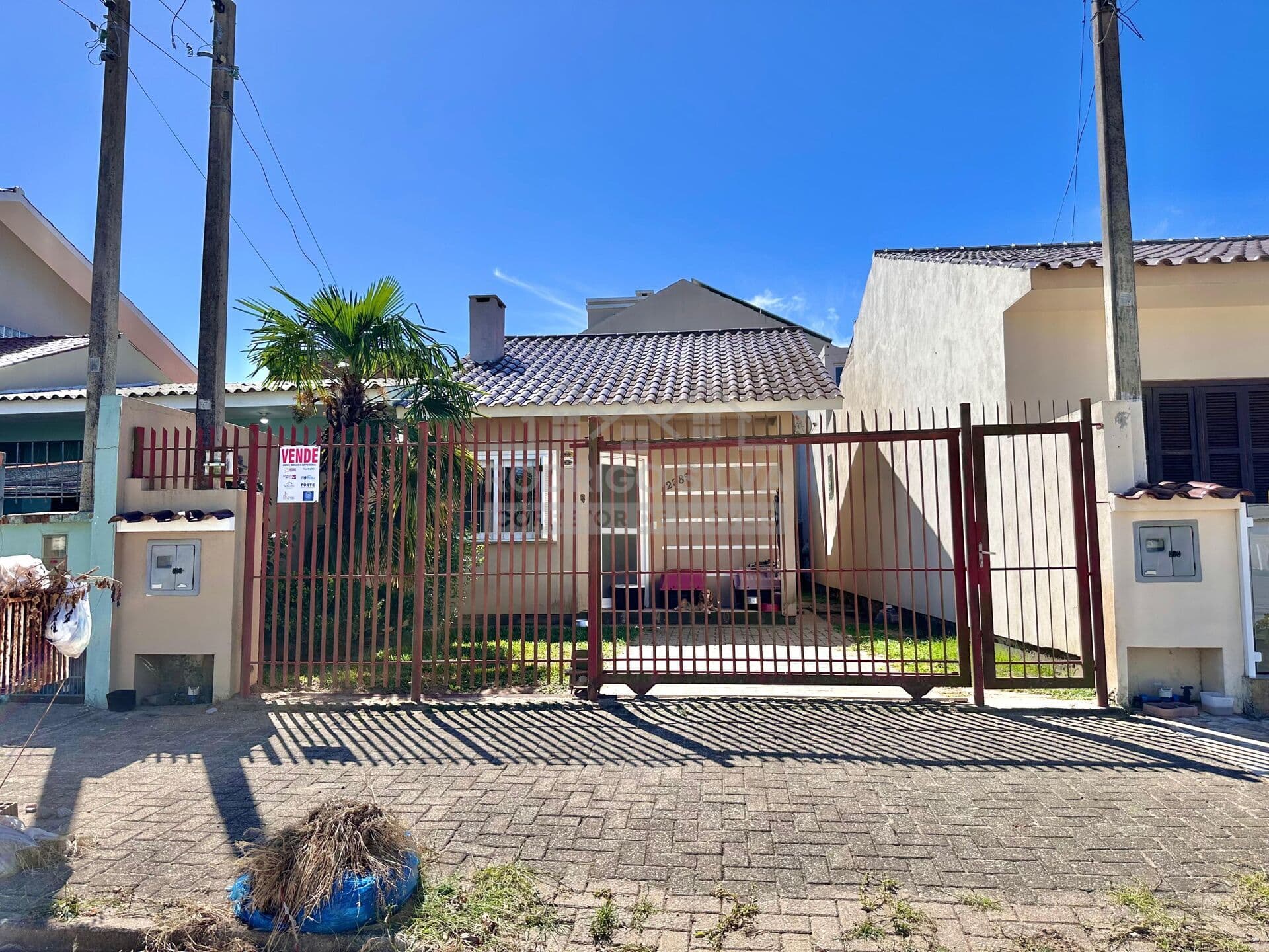 Casa mobiliada