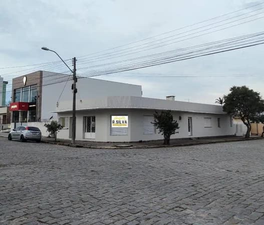 Prédio Comercial e Residencial