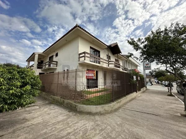 Prédio/Edifício Inteiro em São Lourenço do Sul - Centro