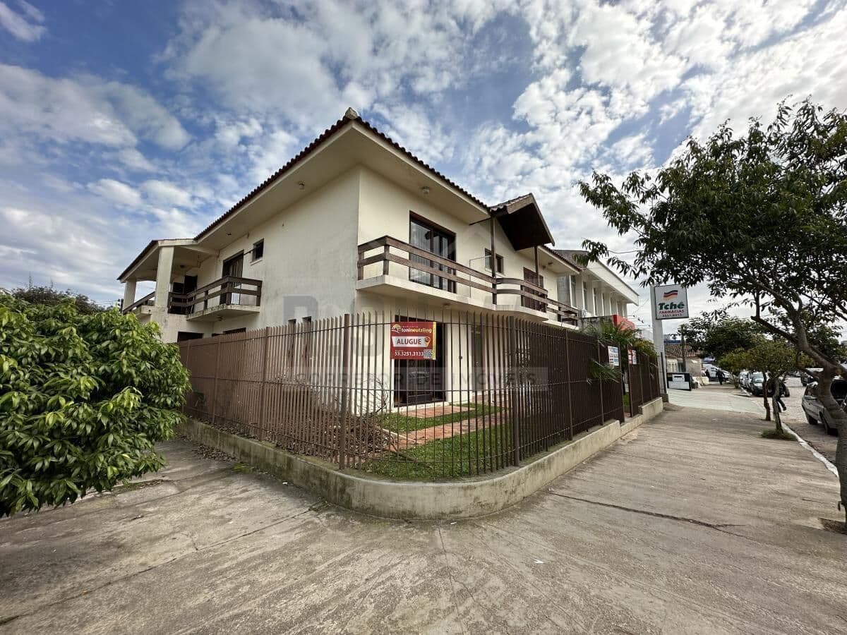 Prédio/Edifício Inteiro em São Lourenço do Sul - Centro