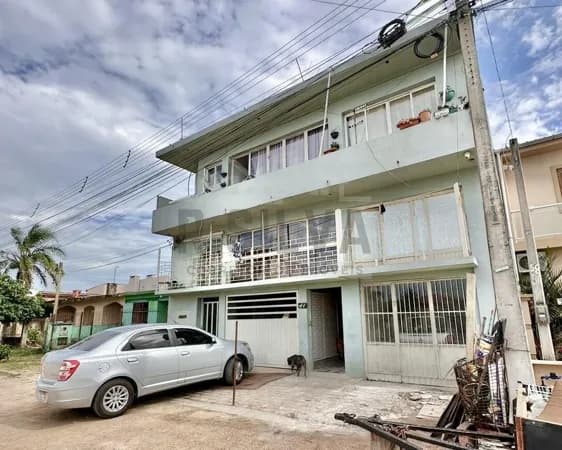 Prédio/Edifício Inteiro em São Lourenço do Sul - Avenida