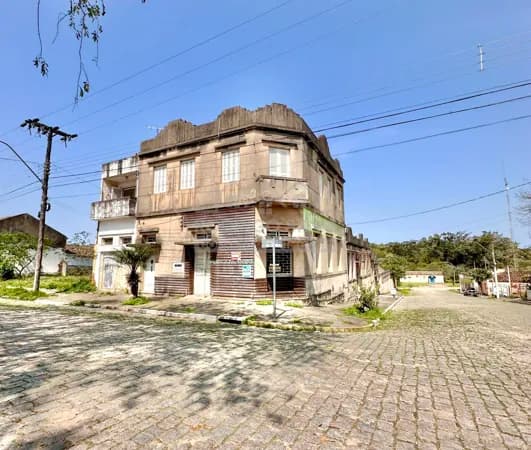 Prédio Comercial e Residencial