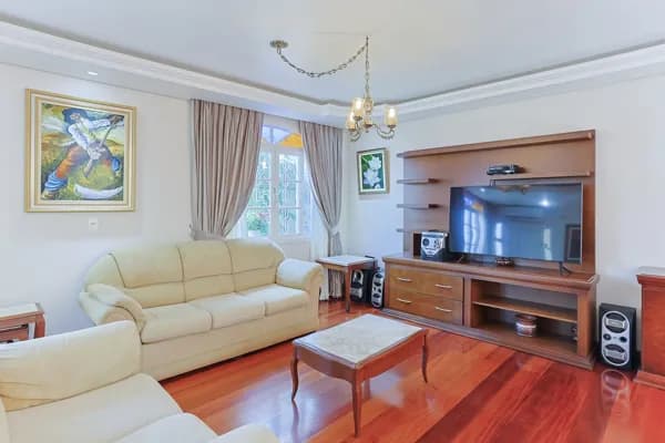 Casa com 2 suítes à venda na Trindade