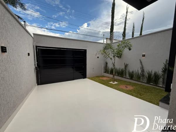 Casa de 3 quartos com suíte à venda no Parque das Flores Goiânia/GO