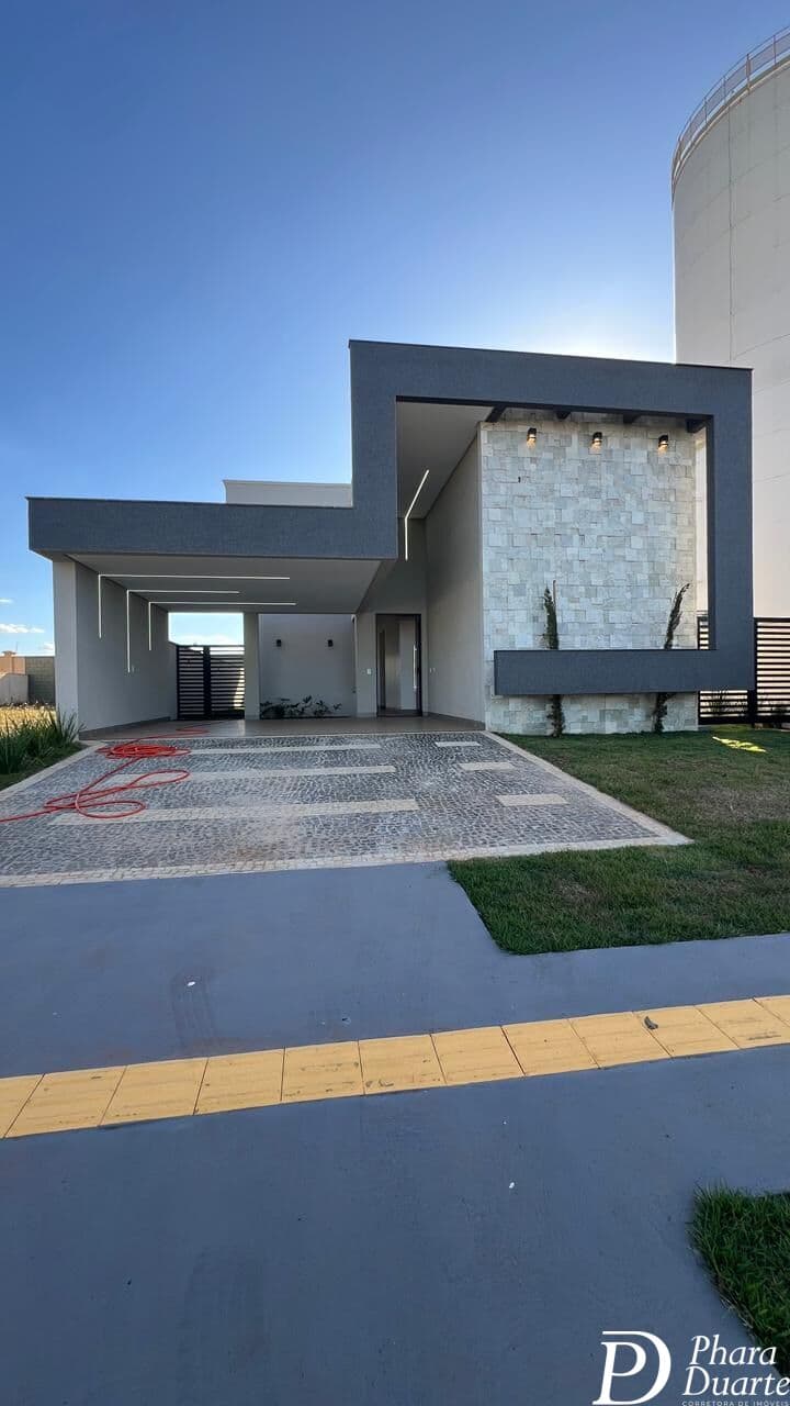 Casa em Terras Alpha Residencial 1, Senador Canedo/GO