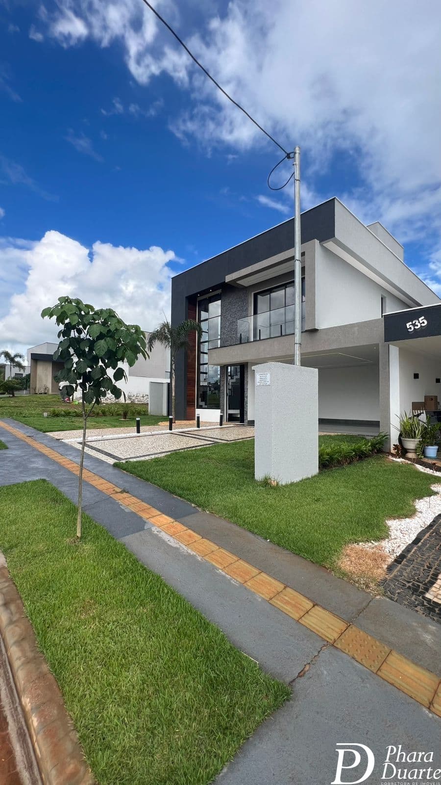 Sobrado Alto Padrão em Terras Alpha Residencial 2, Senador Canedo/GO