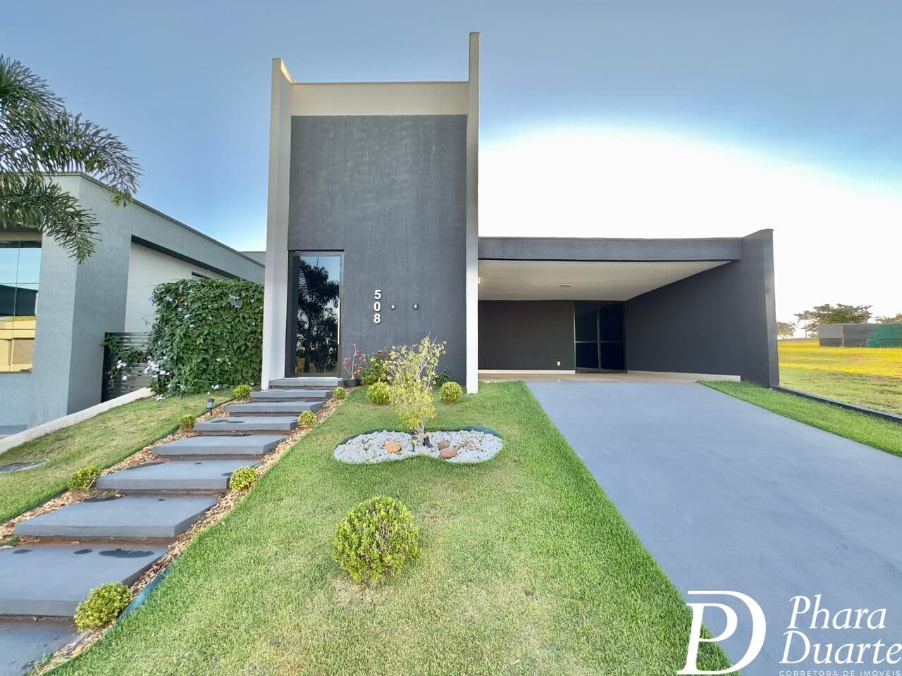 Casa Alto Padrão à venda no Terras Alpha 1 Senador Canedo/GO.
