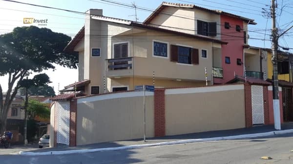Sobrado Padrão para Venda em Jardim Vila Galvão Guarulhos-SP