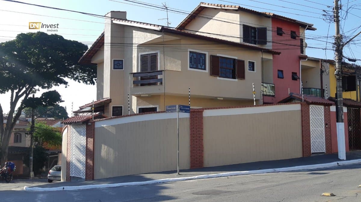 Sobrado Padrão para Venda em Jardim Vila Galvão Guarulhos-SP