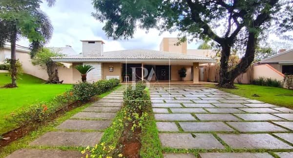 Casa com 1 suíte master e 2 dormitórios à venda, com 580 m² por R$ 5.000.000 - Condomínio Vila Residencial B - Foz do Iguaçu/PR