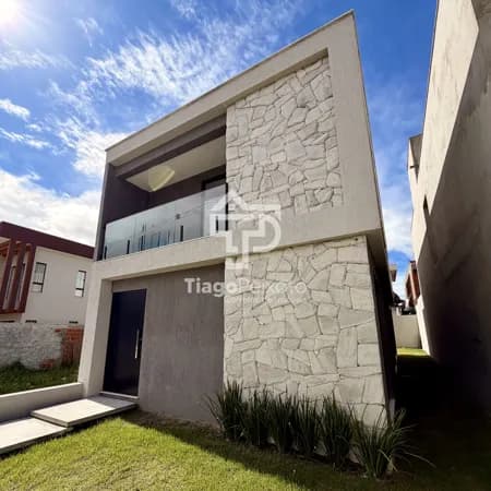 Casa a Venda no Condomínio Vila Florença