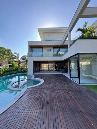 Casa Alto Padrão de 5 suítes - 1300m² - Alphaville Barra da Tijuca
