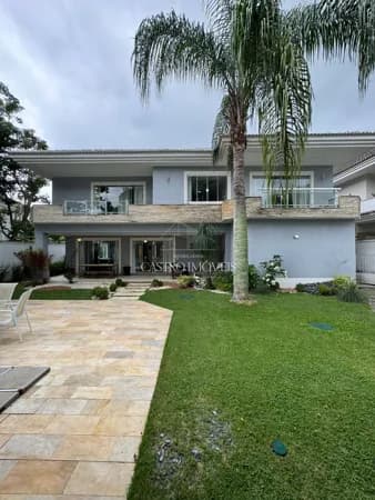 Casa de 4 quartos - 775m² - Barra da Tijuca