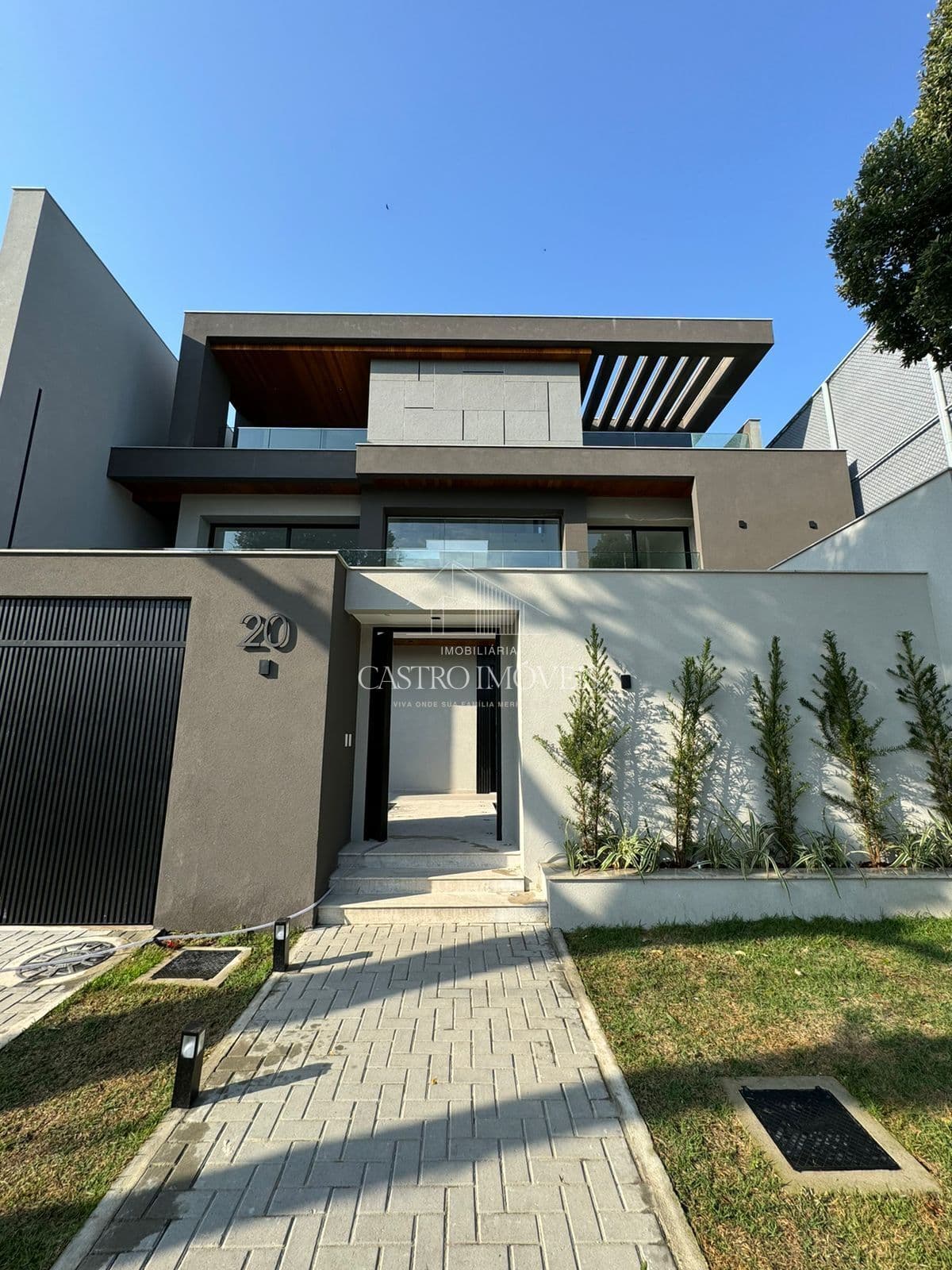 Casa com 4 suítes - 492m2 - Condominio Rio Mar