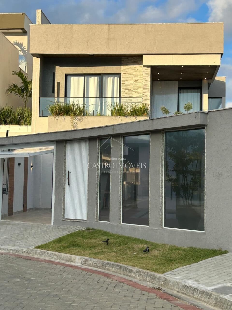 Casa Triplex de 4 Suítes - 219m² - Condomínio Bio Barra Residences
