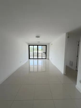 Oportunidade a venda - exclusividade!! Saint Michel 131m2, 3 suites + dependência completa.