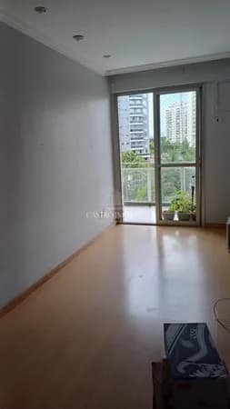 Apartamento de 2 quartos - 74m² - Condomínio Jóia da Barra