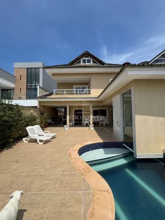 Casa de 5 Suítes - 350m² - Condomínio Parc des Palmiers - Recreio dos Bandeirantes