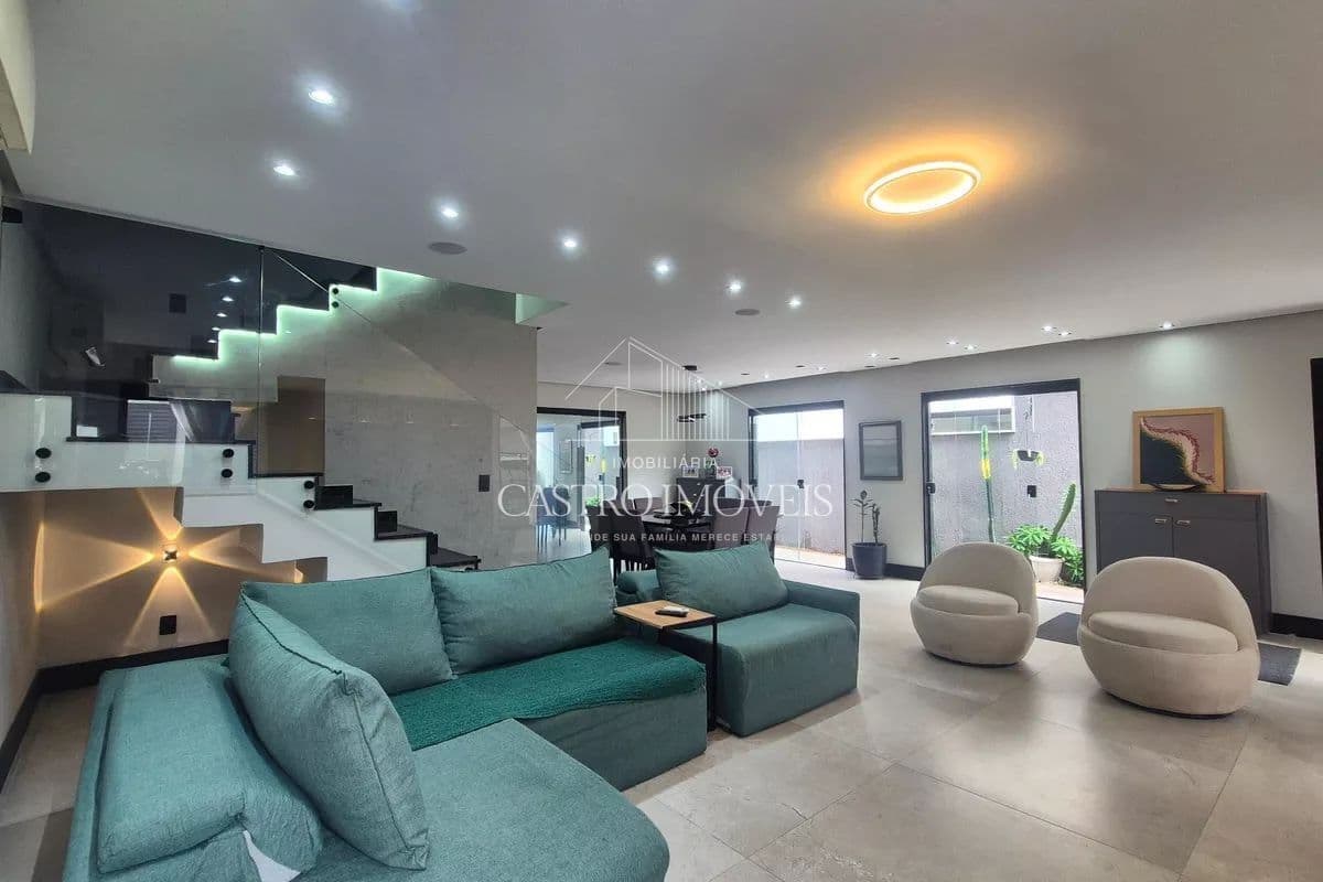 Casa Triplex de 320m² com 4 quartos no Recreio dos Bandeirantes