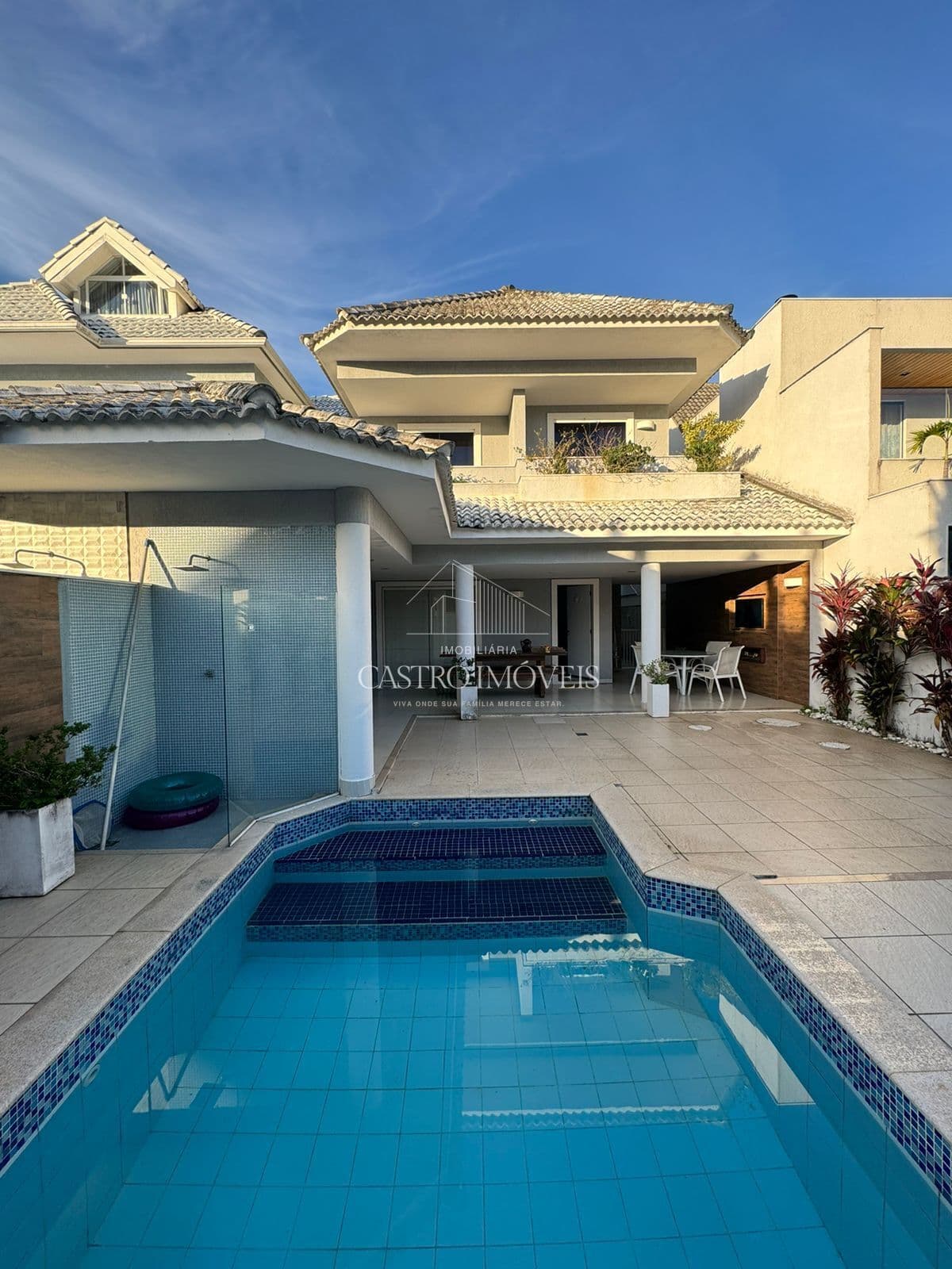 Casa Duplex de 4 quartos -288m² de área construída - Recreio dos Bandeirantes