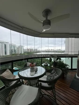 Apartamento de 2 quartos - 96m² - Barra da Tijuca
