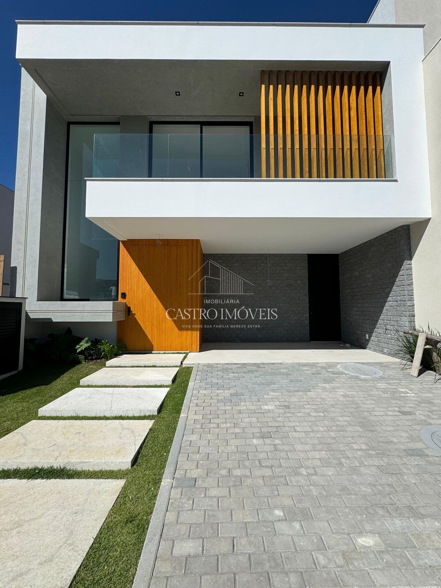 Casa de 4 quartos - 300m² - Condomínio Vila Blanca (Recreio dos Bandeirantes)