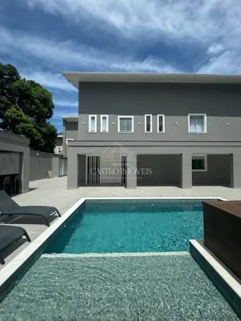 Casa Alto Padrão de 8 suítes - 700m² - Condomínio Santa Marina - Barra da Tijuca
