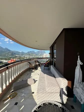 Apartamento de 4 quartos - 143m² - Barra da Tijuca